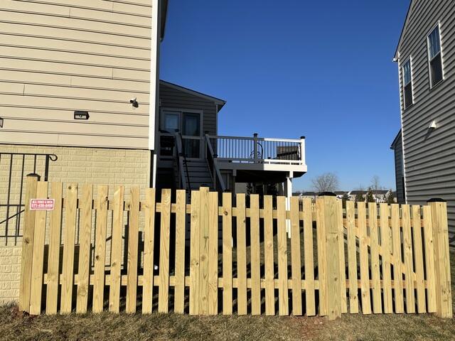 Wood Picket Fence install in Winchester, VA