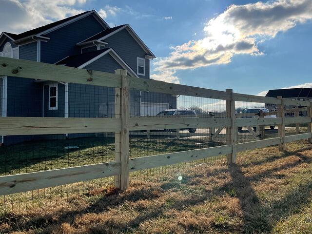 Wood Paddock Fence install in Stephen City, VA