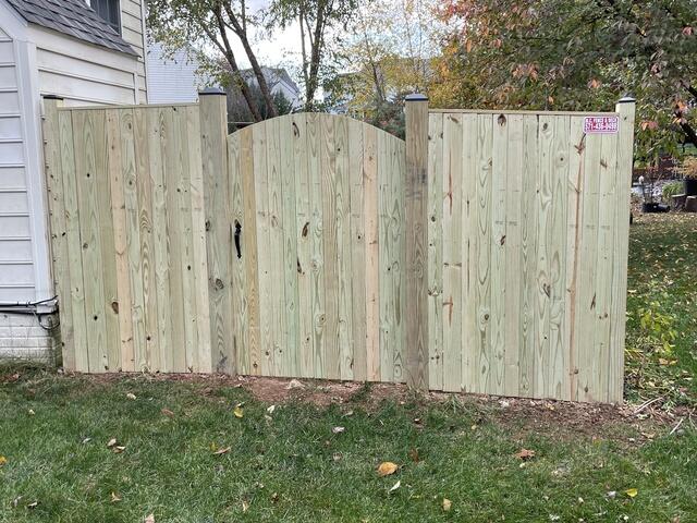 Wood Privacy Fence install in Martinsburg, WV