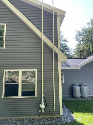 In Naples, Maine, a careful homeowner asked us for help because of radon in their house. Our check showed that there was too much radon, which isn't good. So, we quickly put in a special radon air system. This made the whole family safe and happy. At Maine Radon & Water Treatment, we really care about keeping homes safe from radon and making lives better with our expert skills.