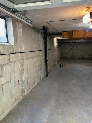 Garage Horizontal Crack