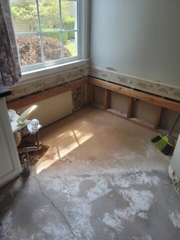 Bath Tub & Floor Removal