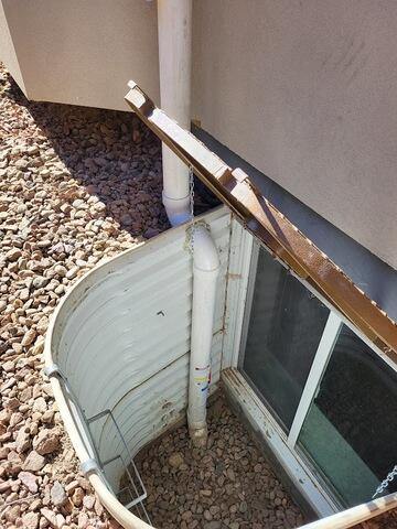 Window well connection