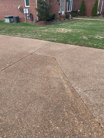Cracked Aggregate Driveway in Hendersonville, TN