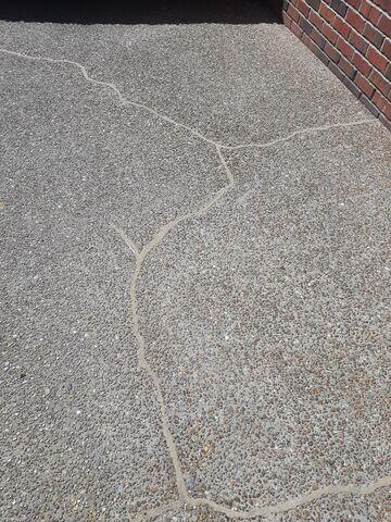 Cracked Aggregate Driveway in Hendersonville, TN