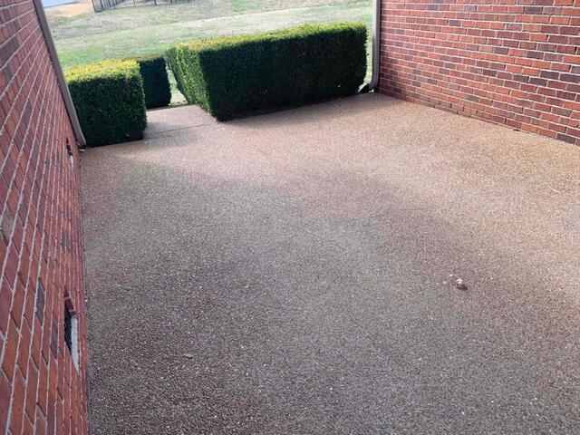 Cracked Aggregate Driveway in Hendersonville, TN