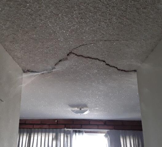 Symptoms of Settlement Problems: Ceiling Cracks in Duncan, AZ