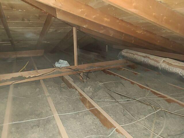 Birs-eye view of the previous insulation