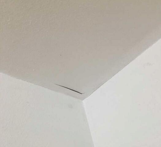 Signs of Foundation Problems: Ceiling Cracks in Eagar, AZ