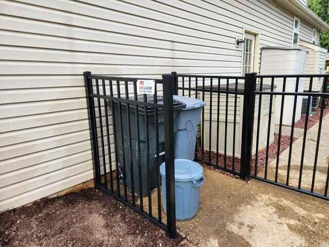 Black 4' Classic / Commercial Grade / 3 Rail / Flush Bottom Aluminum Fence / (1) 3.5' gate / (1) 6' double gate