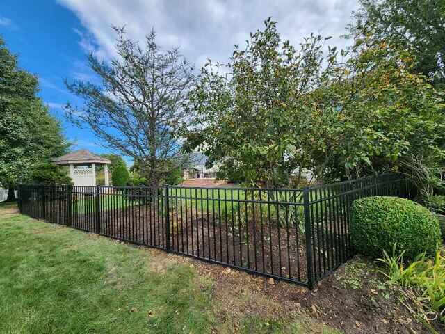 Black 4' Classic / Commercial Grade / 3 Rail / Flush Bottom Aluminum Fence / (1) 3.5' gate / (1) 6' double gate