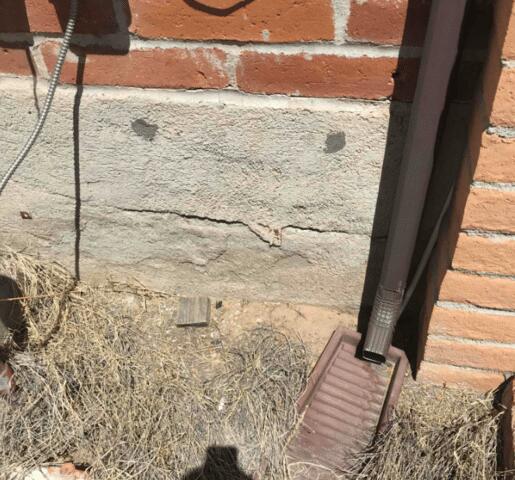 Symptoms of Foundation Issues in a Home: Exterior Wall Cracks in Elfrida, AZ