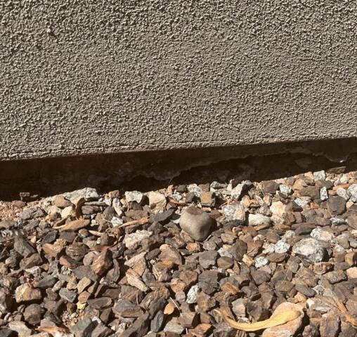 Signs of Corrosion in a Stem Wall: Horizontal Cracks in Carefree, AZ
