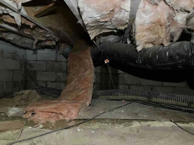 Poor Crawl Space Insulation