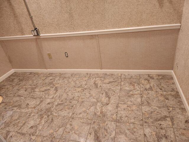 Everlast Wall Panels & Thermal Dry Floor Tile