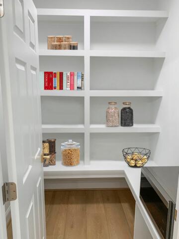 Walk-in Pantry