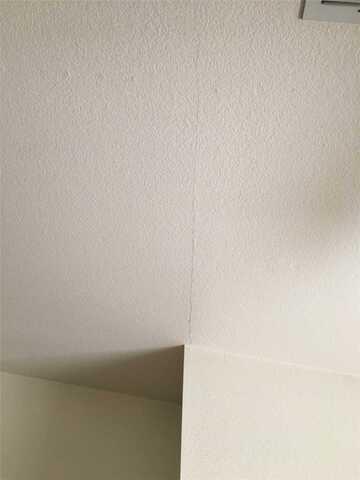Sings of Concrete Problems: Ceiling Cracks in Waddell, AZ