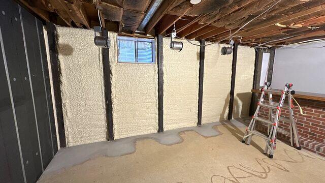 Spray foam insulation