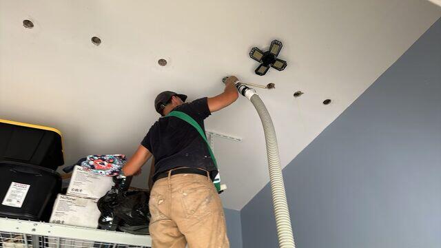 Insulating the floors of the room above the garage