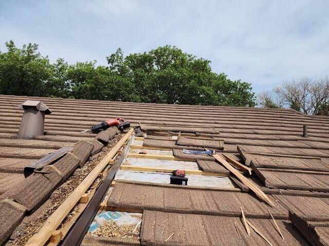 Removing the decra Shingles
