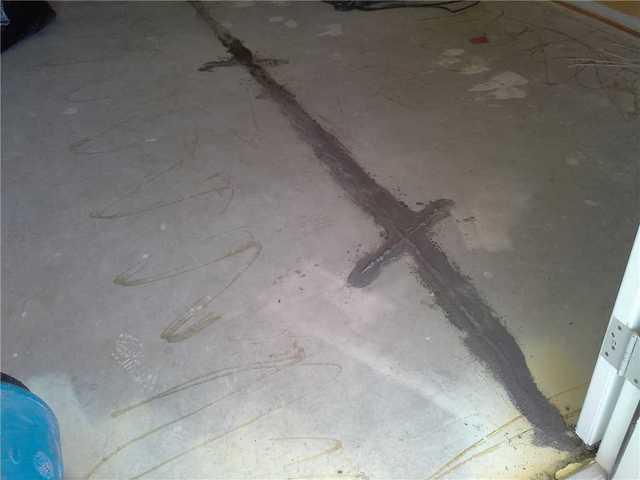 Middle of Crack Stitch