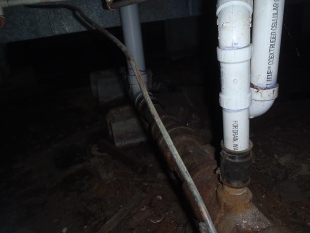 Moisture Rusts Pipe in Harrington, DE Crawl Space