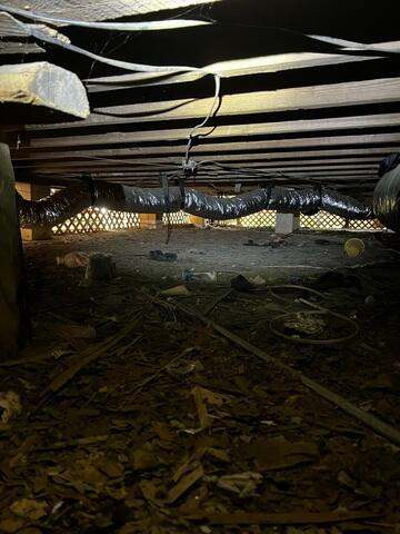 Crawl Space Before SmartJack Installation
