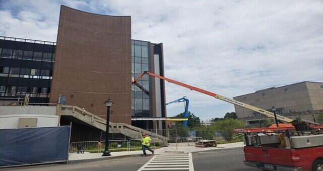 University of Connecticut Gant Science Complex Phase 1