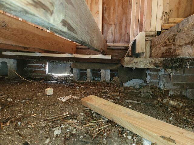 The crawlspace as it appeared to our home inspector.