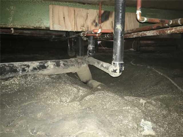 Wet crawl space in Union City, California