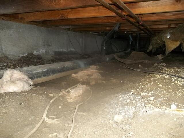 Wet crawl space in Concord, California