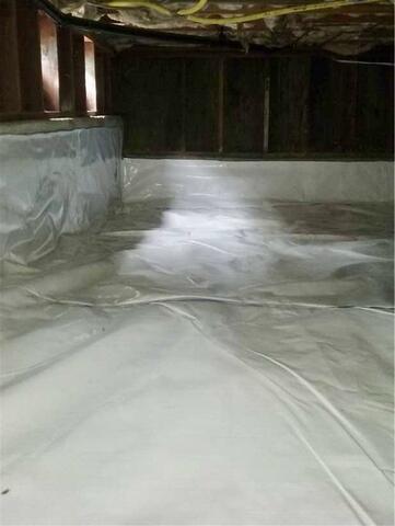 Encapsulated dry crawlspace in Corte Madera