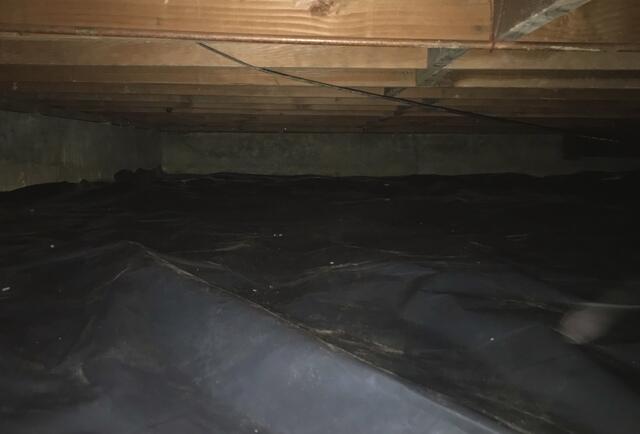 Crawlspace cleanup in Tomales, CA
