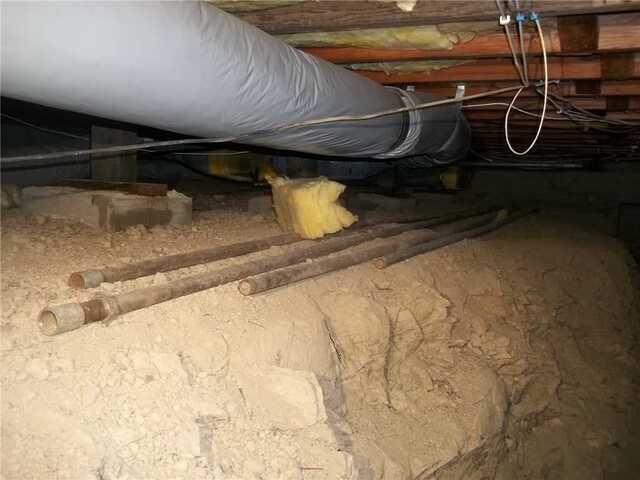 Kentfield, California, home crawlspace water problem