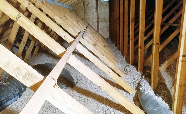 Insulation with Trusses