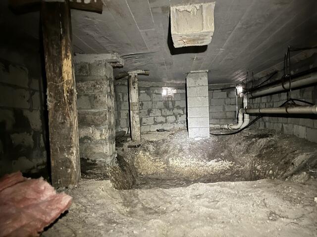 Crawl Space Before CleanSpace Encapsulation