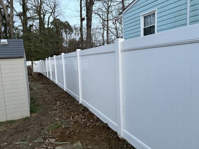 Vinyl Privacy Fence Chesterfield, Virginia
