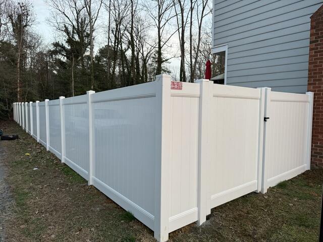 Vinyl Privacy Fence Chesterfield, Virginia