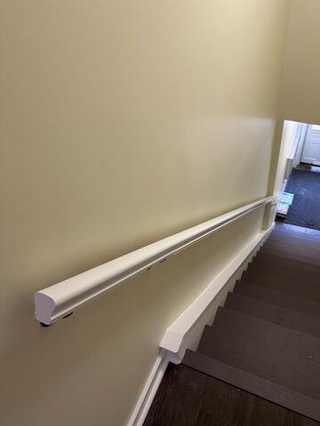 Stairwell walls and handrail