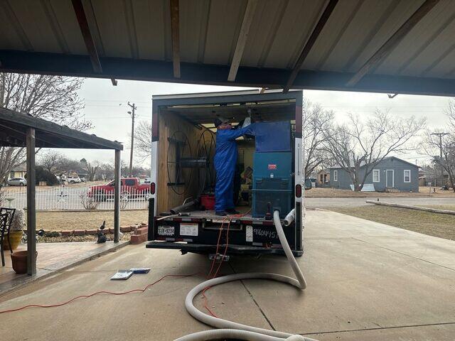 Fortenberry Roofing Crew