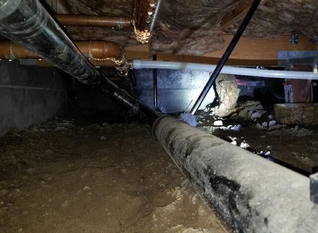 Crawl Space Crisis in Gilroy, CA: Standing Water Threat after Rains