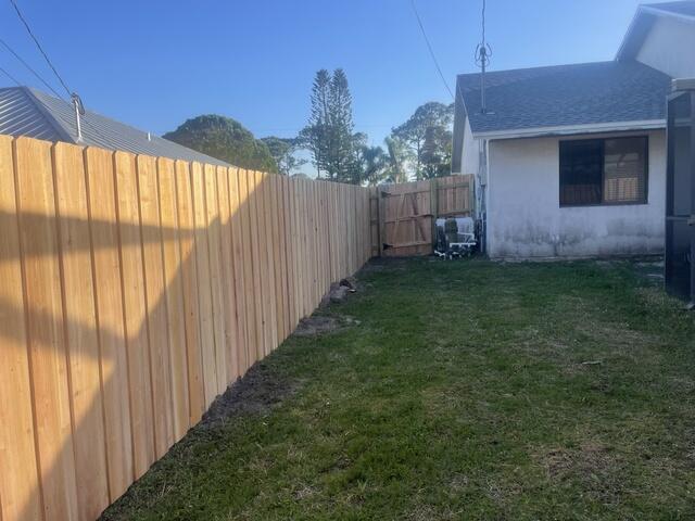 Wood Privacy Fence installation Rockledge FL