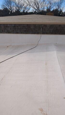 Wood shake wall with water entering