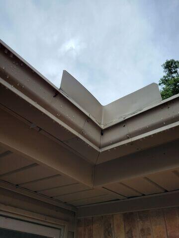 Gutter Valley splash gaurd