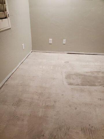 Signs of Settlement Problems: Sunken Floor in Elgin, Arizona