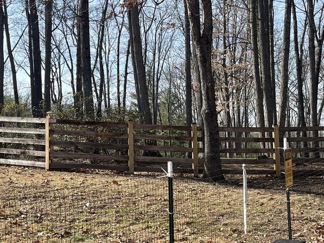 Wood 5 Board Paddock Fence Round Hill, Virginia