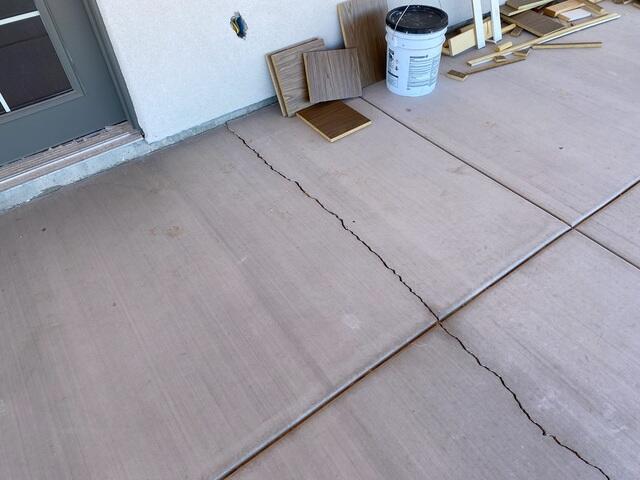 Signs of Foundation Problems: Floor Cracks in Rio Rico, Arizona