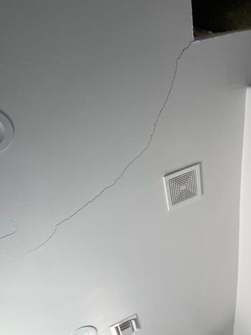 Signs of Foundation Problems: Ceiling Cracks in in Rio Rico, Arizona
