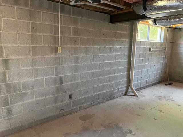 Bowing Wall