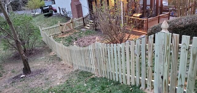 Wood Picket Fence Company Dunn Loring Virginia